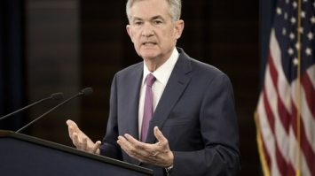 Ternyata Pasar Sangsikan Pernyataan Powell Dolar Tertekan
